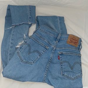 Levi’s wedgie straight jean